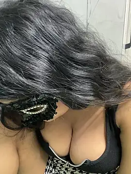 Snapshot of jhanvi_boo chatting on 15, 7, 2026 jhanvi boo online show from 15, 7, 2026