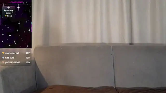 YuliethPetite online show from 5, 2, 2026