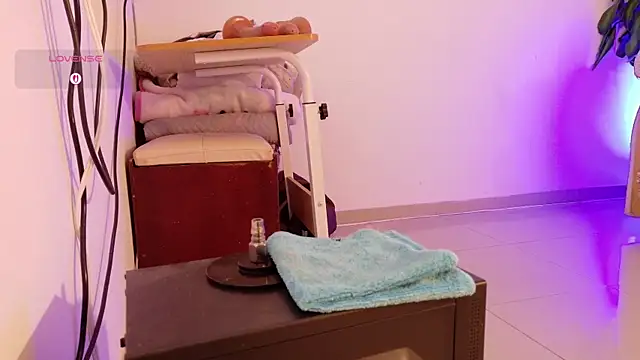 Snapshot of YuliethPetite chatting on 13, 7, 2026 YuliethPetite online show from 13, 7, 2026