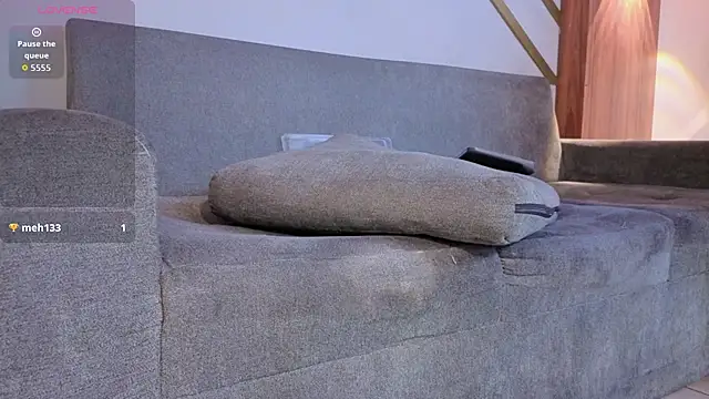 mia gatess online show from 13, 9, 2025