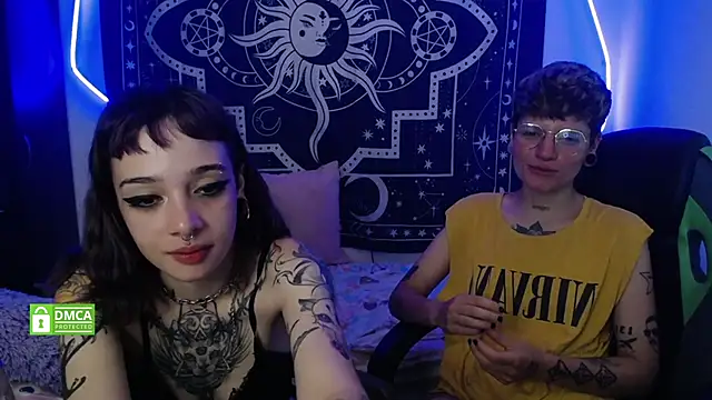 Snapshot of lovelockedlips chatting on 16, 3, 2025 lovelockedlips online show from 16, 3, 2025