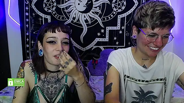 Snapshot of lovelockedlips chatting on 19, 3, 2025 lovelockedlips online show from 19, 3, 2025