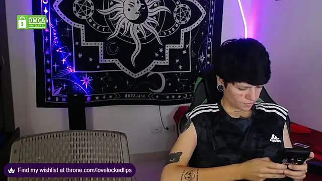 Snapshot of lovelockedlips chatting on 9, 9, 2025 lovelockedlips online show from 9, 9, 2025