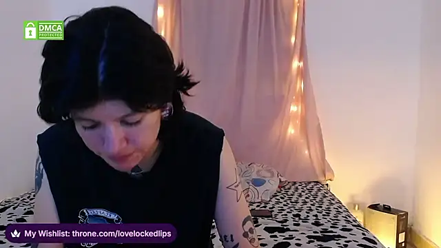 lovelockedlips online show from 7, 3, 2026
