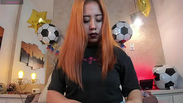 Snapshot of kailinmoonx chatting on 13, 6, 2026 kailinmoonx online show from 13, 6, 2026