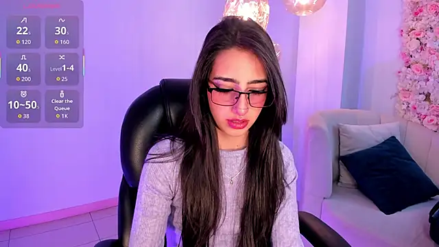 Snapshot of LarisaSmirnov chatting on 4, 10, 2025 LarisaSmirnov online show from 4, 10, 2025