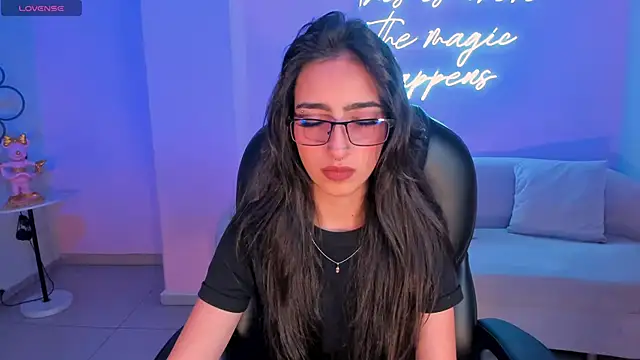 Snapshot of LarisaSmirnov chatting on 17, 10, 2025 LarisaSmirnov online show from 17, 10, 2025