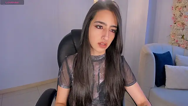 Snapshot of LarisaSmirnov chatting on 7, 11, 2025 LarisaSmirnov online show from 7, 11, 2025