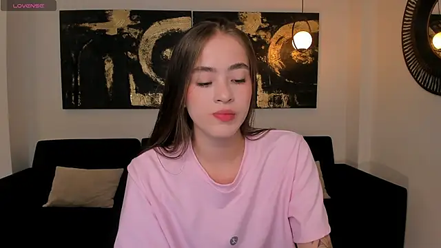 MaiaCollins online show from 8, 3, 2026