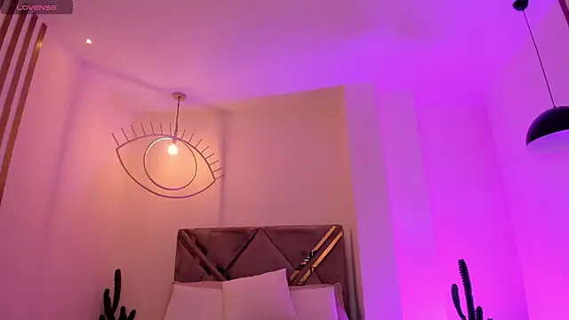 MaiaCollins online show from 18, 4, 2026