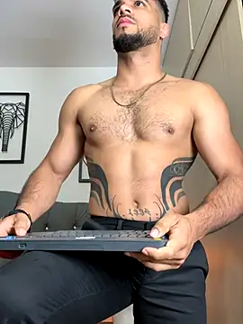 Snapshot of Maximiliano_ford chatting on 24, 10, 2025 Maximiliano ford online show from 24, 10, 2025