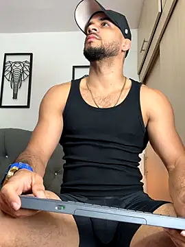 Snapshot of Maximiliano_ford chatting on 26, 10, 2025 Maximiliano ford online show from 26, 10, 2025