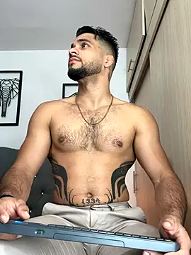 Snapshot of Maximiliano_ford chatting on 31, 10, 2025 Maximiliano ford online show from 31, 10, 2025