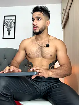 Snapshot of Maximiliano_ford chatting on 15, 11, 2025 Maximiliano ford online show from 15, 11, 2025