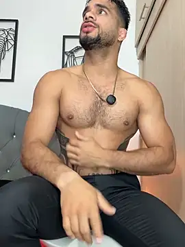 Snapshot of Maximiliano_ford chatting on 2, 12, 2025 Maximiliano ford online show from 2, 12, 2025