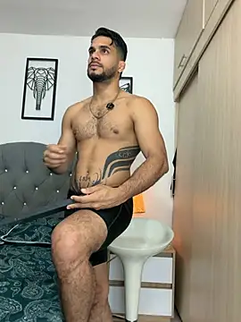 Maximiliano ford online show from 14, 5, 2026