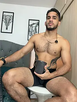 Maximiliano ford online show from 17, 5, 2026