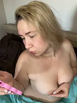 Nikusia online show from 23, 3, 2025