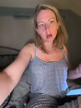 LittleMsMILF online show from 19, 3, 2026