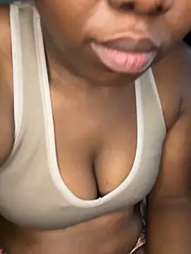 Snapshot of Lahtinah24 chatting on 11, 11, 2025 Lahtinah24 online show from 11, 11, 2025