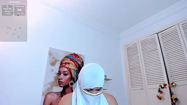 Layla arabelle online show from 8, 11, 2025