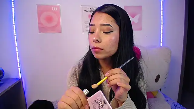 Emilybutterfly1 online show from 3, 12, 2025