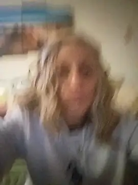 Ninfomom online show from 3, 12, 2025