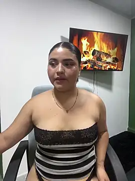 Snapshot of pareja_curiosa19 chatting on 18, 5, 2026 pareja curiosa19 online show from 18, 5, 2026