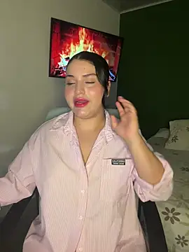 Snapshot of pareja_curiosa19 chatting on 27, 5, 2026 pareja curiosa19 online show from 27, 5, 2026
