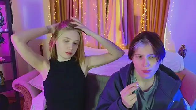 Snapshot of Tara_Lawson chatting on 14, 12, 2025 Tara Lawson online show from 14, 12, 2025