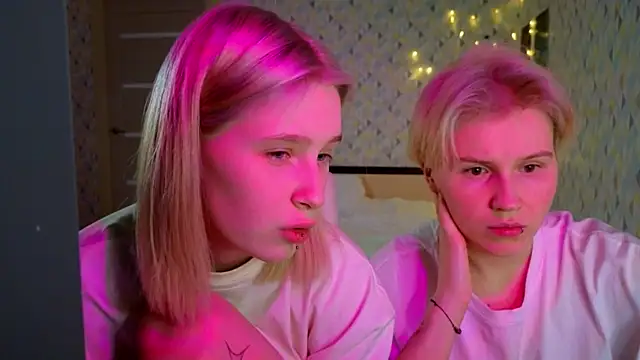 Snapshot of Tara_Lawson chatting on 9, 2, 2026 Tara Lawson online show from 9, 2, 2026