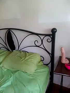 emiliemilf online show from 22, 9, 2025