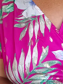 emiliemilf online show from 5, 3, 2026