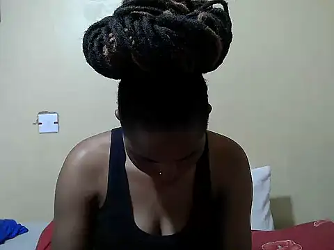 Snapshot of Creamy-Aisha chatting on 1, 12, 2025 Creamy-Aisha online show from 1, 12, 2025