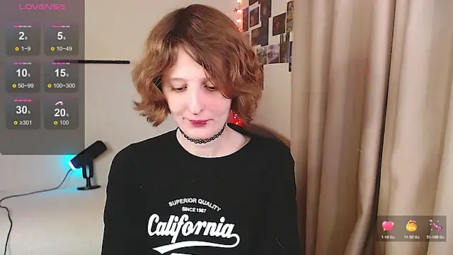 Snapshot of c0ralynx chatting on 31, 10, 2025 c0ralynx online show from 31, 10, 2025