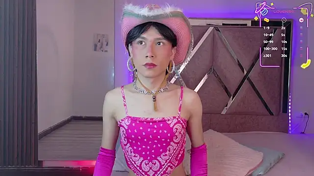 Ash Femboy online show from 8, 11, 2025