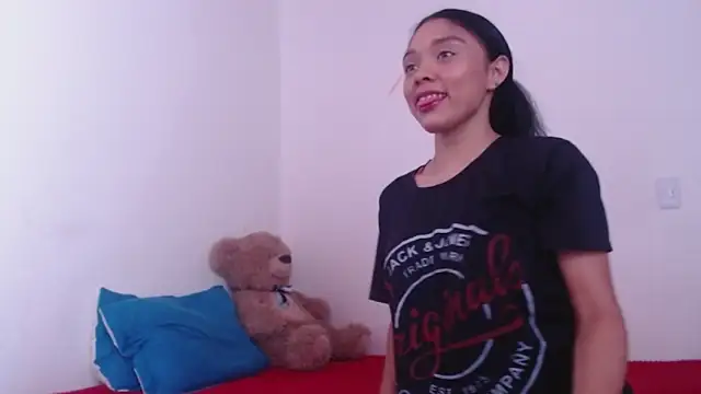 Snapshot of sharon_sexy_ chatting on 1, 12, 2025 sharon sexy online show from 1, 12, 2025