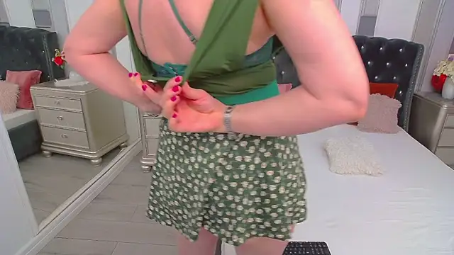 SuzzySun online show from 14, 1, 2026