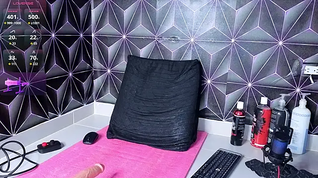 Megann 9 online show from 22, 10, 2025