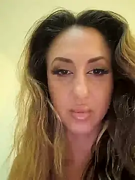 Snapshot of Brilliant-Splashes chatting on 8, 2, 2026 Brilliant-Splashes online show from 8, 2, 2026