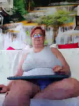QueenPammy1 online show from 2, 2, 2025
