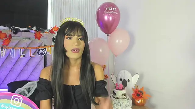 Taylor Harveey online show from 24, 10, 2025