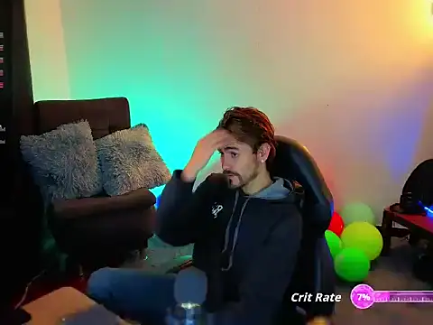 Snapshot of Aaron_malikk chatting on 24, 9, 2025 Aaron malikk online show from 24, 9, 2025