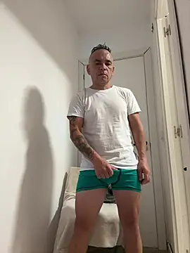mateocali25 online show from 7, 7, 2026