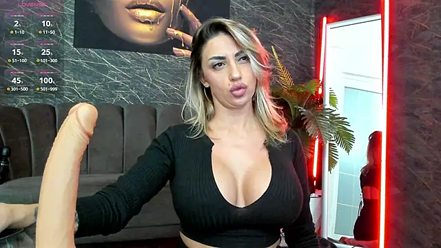 IzabelaTessa online show from 30, 10, 2025