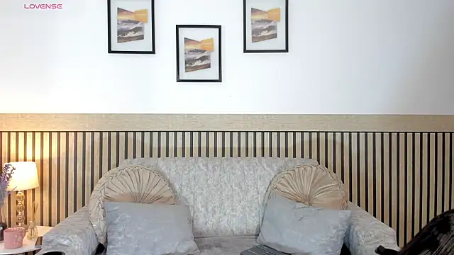 hanna mils online show from 12, 2, 2026