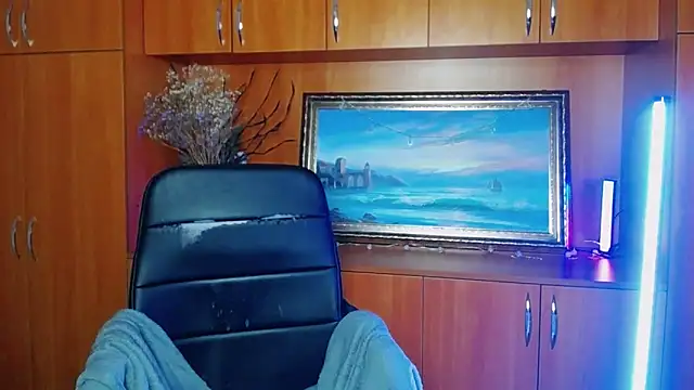 VanessaRey  online show from 9, 2, 2026