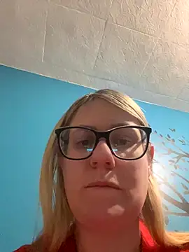 Snapshot of lady_gloria69 chatting on 13, 10, 2025 lady gloria69 online show from 13, 10, 2025