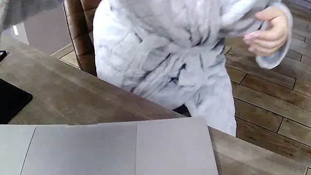 Snapshot of lady_gloria69 chatting on 21, 10, 2025 lady gloria69 online show from 21, 10, 2025