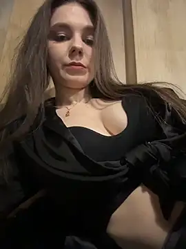 Snapshot of MilaBee chatting on 16, 2, 2026 MilaBee online show from 16, 2, 2026